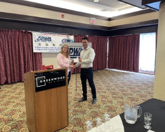 Clow Canada presents iHydrant to Canadian Public Works Association